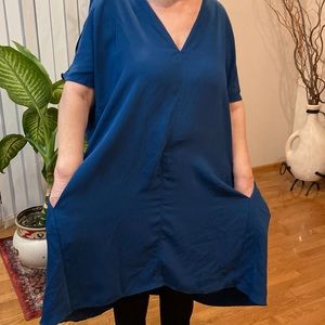 Rachel Roy Excellent condition woman’s cold shoulder short sleeve tunic-dress